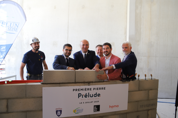 Pose de la première pierre du chantier Prélude