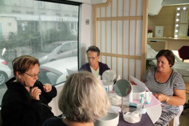 Le bus-salon de la fondation L&rsquo;Oréal